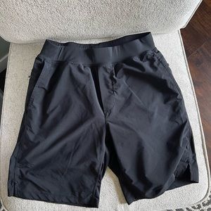 Men’s black Fabletics shorts - EUC